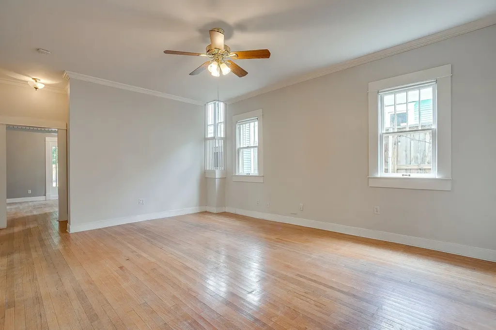 1805 Alston Avenue Fort Worth TX 76110