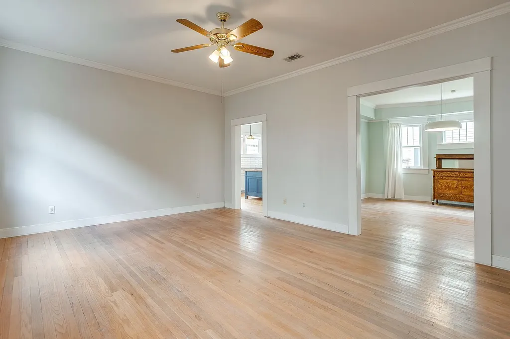 1805 Alston Avenue Fort Worth TX 76110