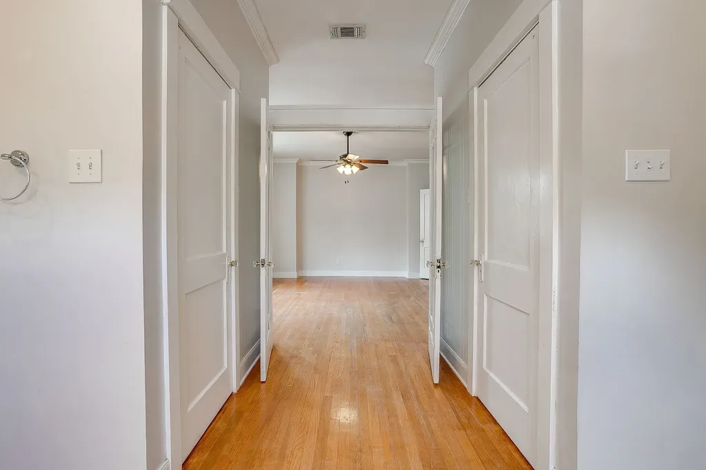 1805 Alston Avenue Fort Worth TX 76110