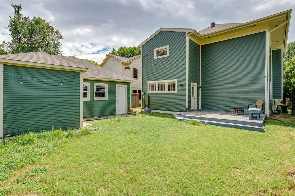 1805 Alston Avenue Fort Worth TX 76110