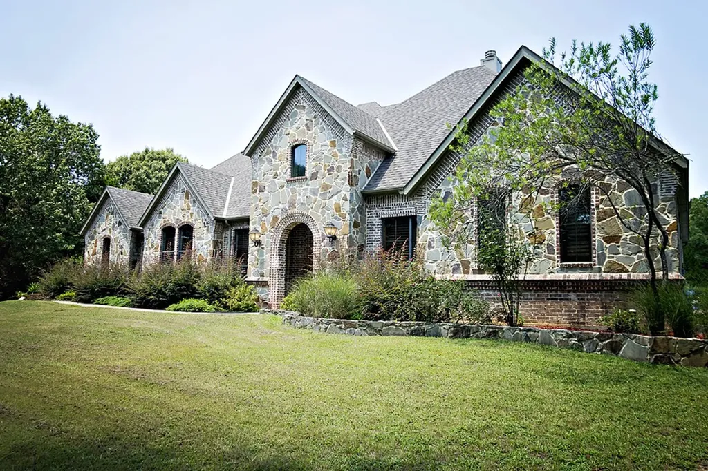 4700 Stonebridge Lane Athens TX 75751