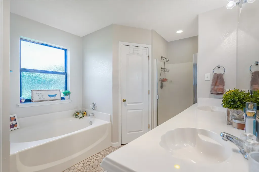 8525 County Road 528 Burleson TX 76028