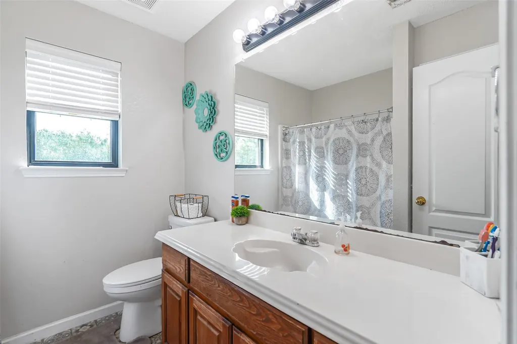 8525 County Road 528 Burleson TX 76028
