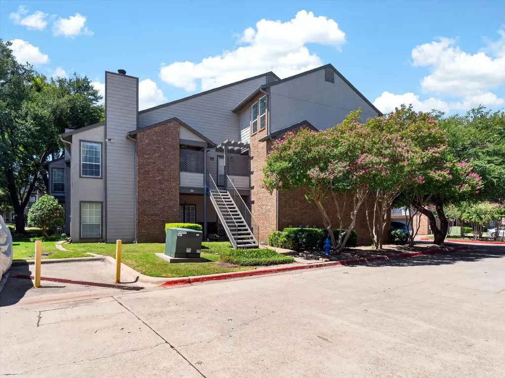 4067 Beltway Drive Addison TX 75001