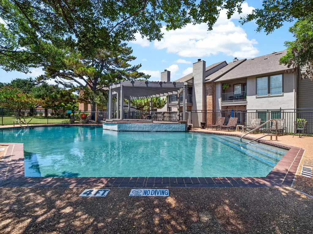 4067 Beltway Drive Addison TX 75001