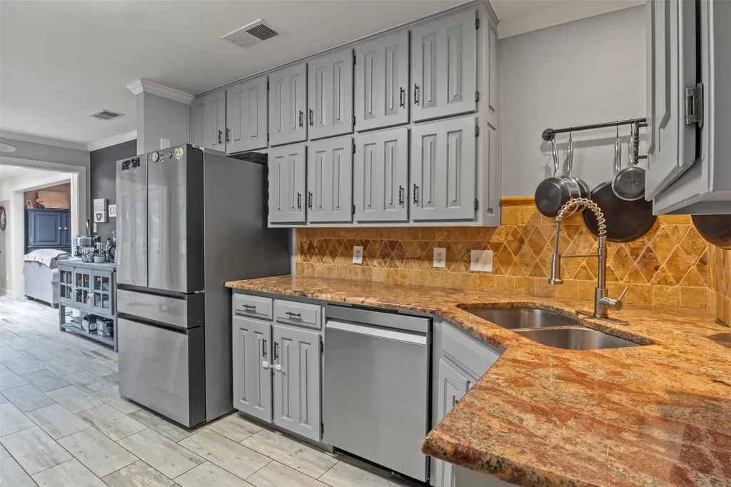 4812 Arabian Court Arlington TX 76017