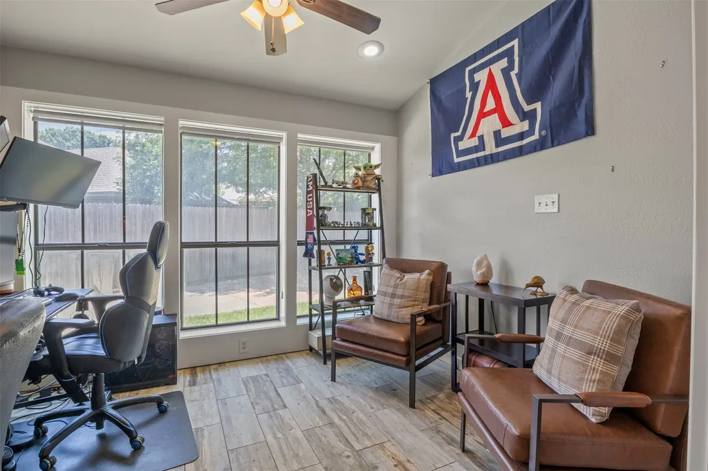 4812 Arabian Court Arlington TX 76017