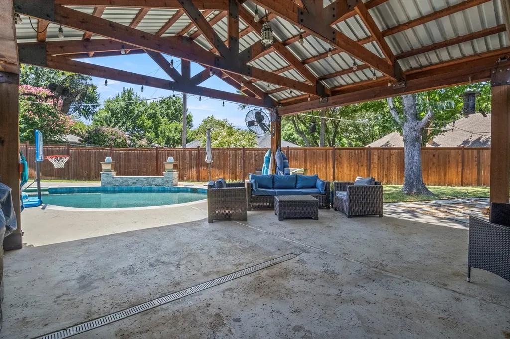 4812 Arabian Court Arlington TX 76017