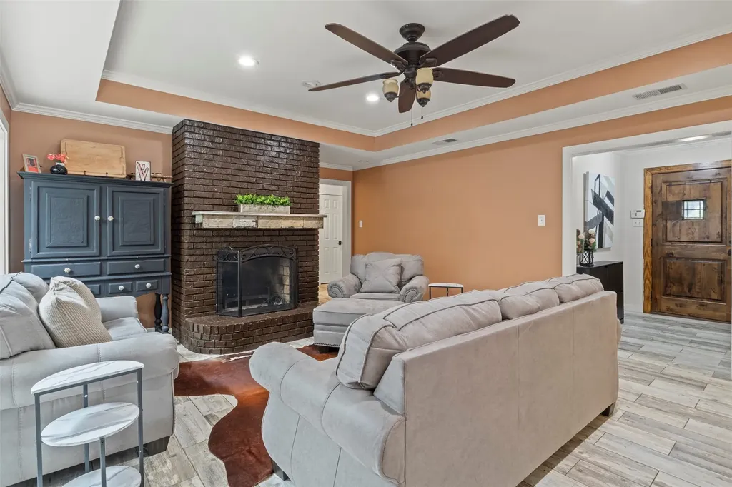 4812 Arabian Court Arlington TX 76017