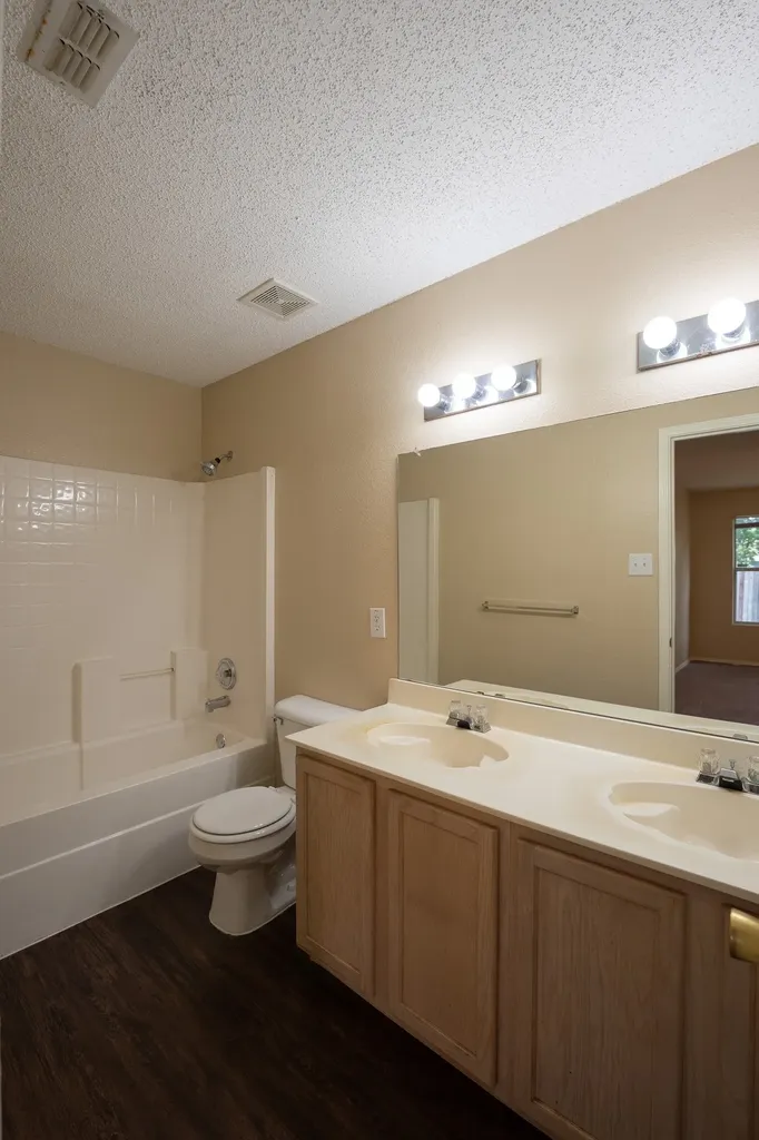 3841 Meredith Lane Balch Springs TX 75180