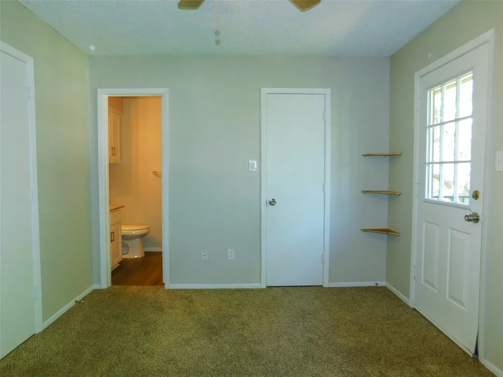 1137 Dallas Drive Denton TX 76205