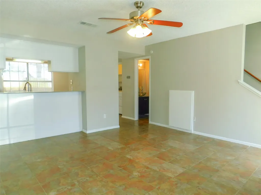 1137 Dallas Drive Denton TX 76205