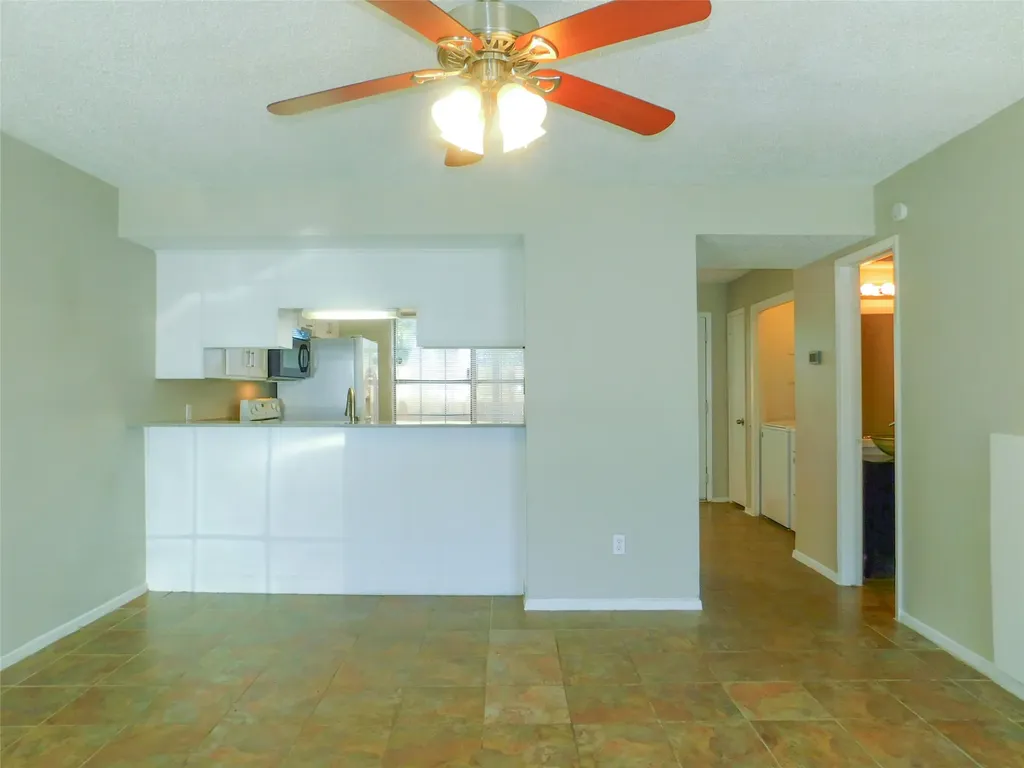 1137 Dallas Drive Denton TX 76205