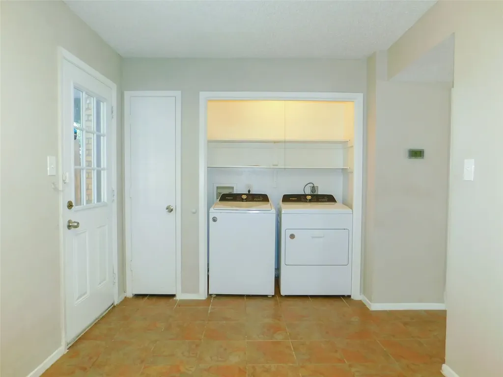 1137 Dallas Drive Denton TX 76205