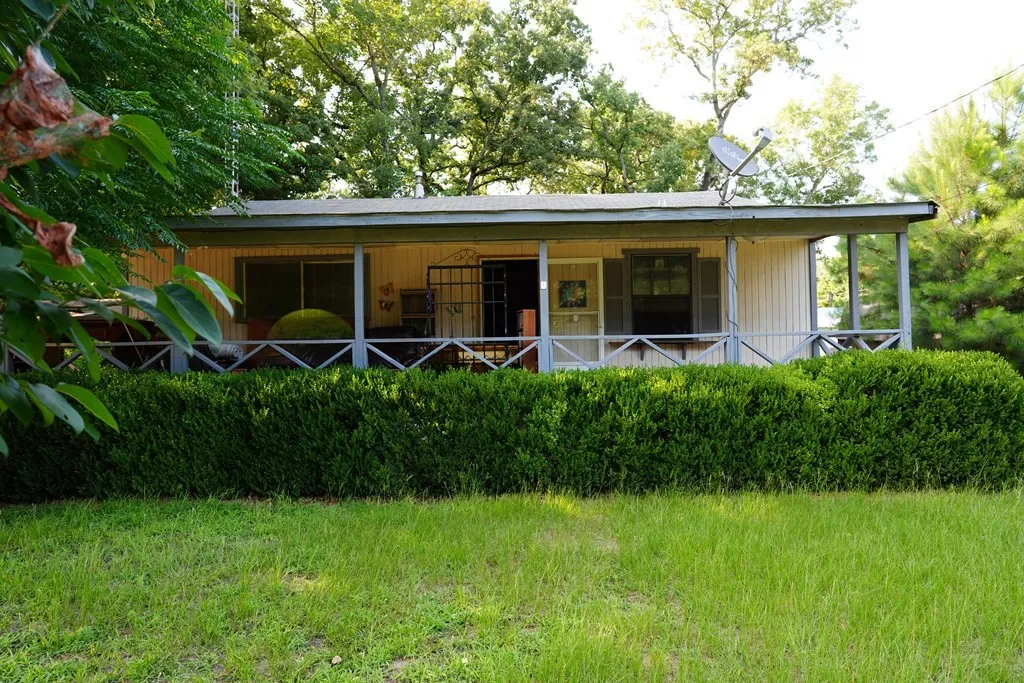 124 W Cedar Lane Murchison TX 75778