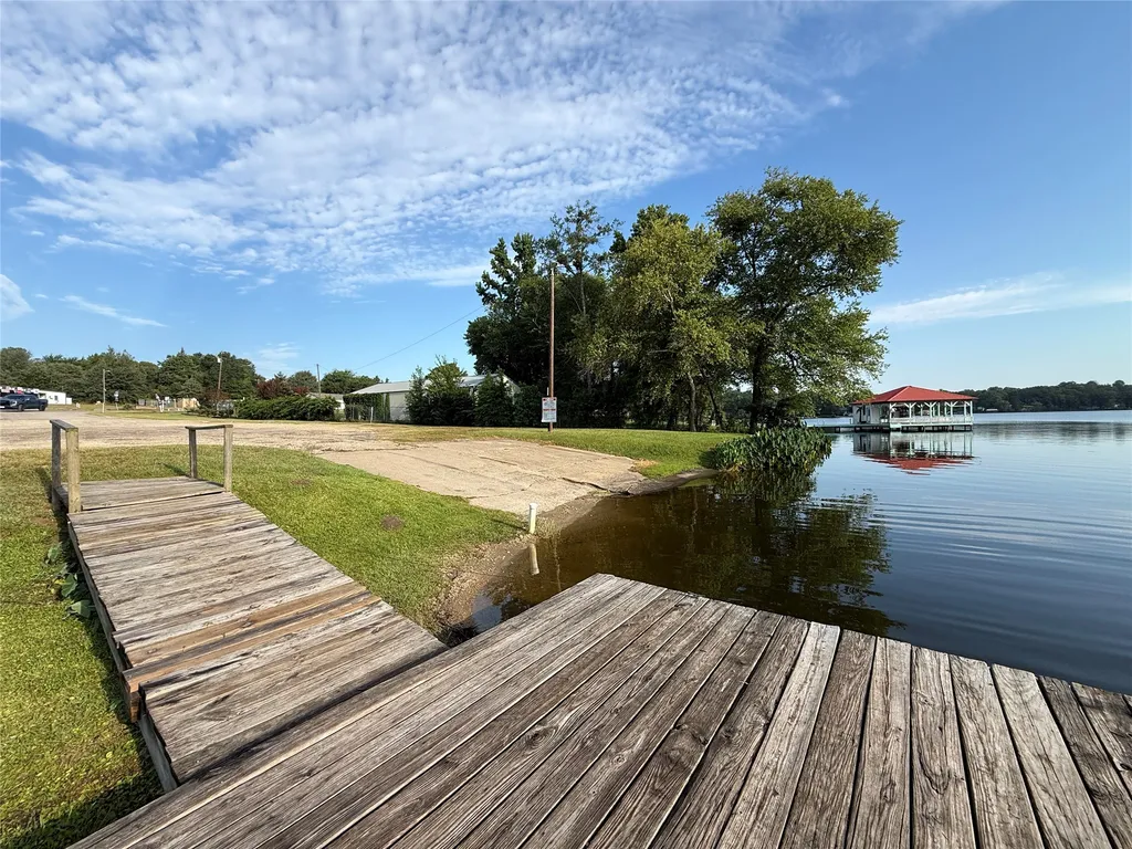 124 W Cedar Lane Murchison TX 75778
