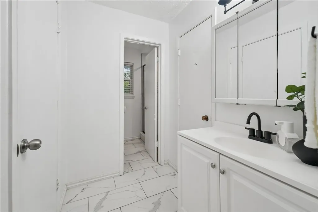 3808 Hastings Drive Arlington TX 76013
