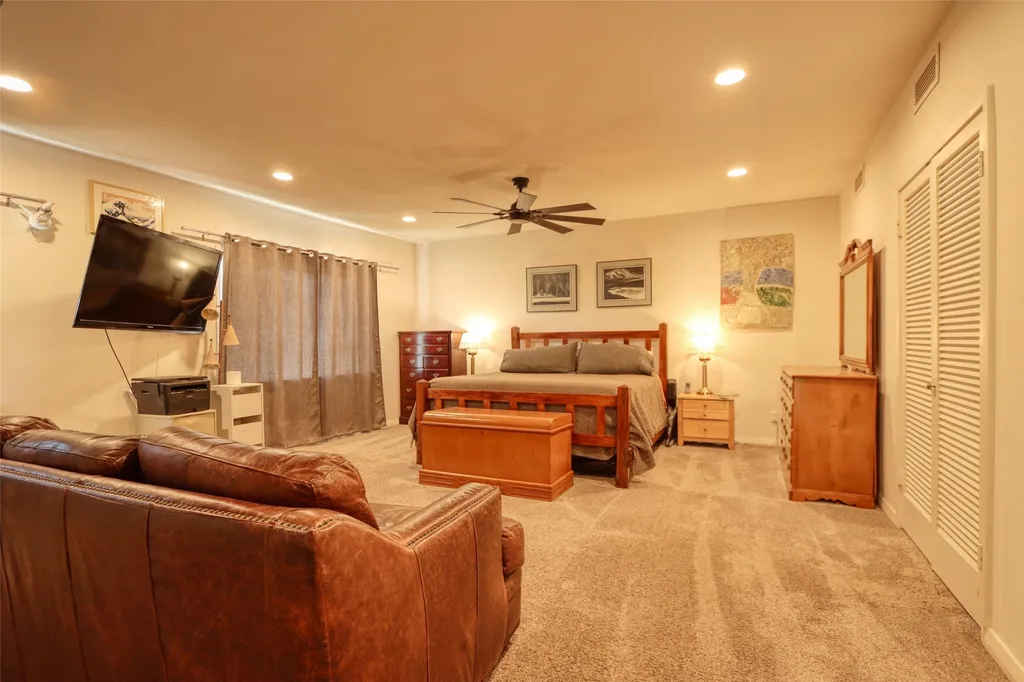 610 W Park Avenue Weatherford TX 76086