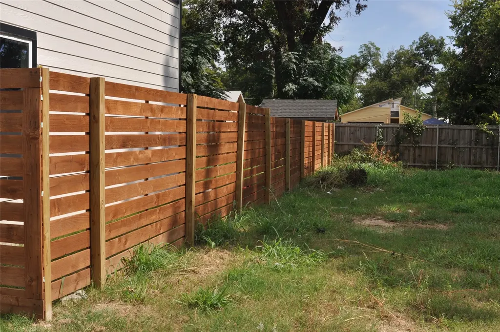 3520 Carl Street Dallas TX 75210