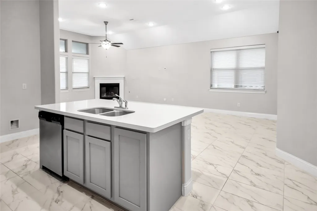 2745 Bechtol Street Garland TX 75042