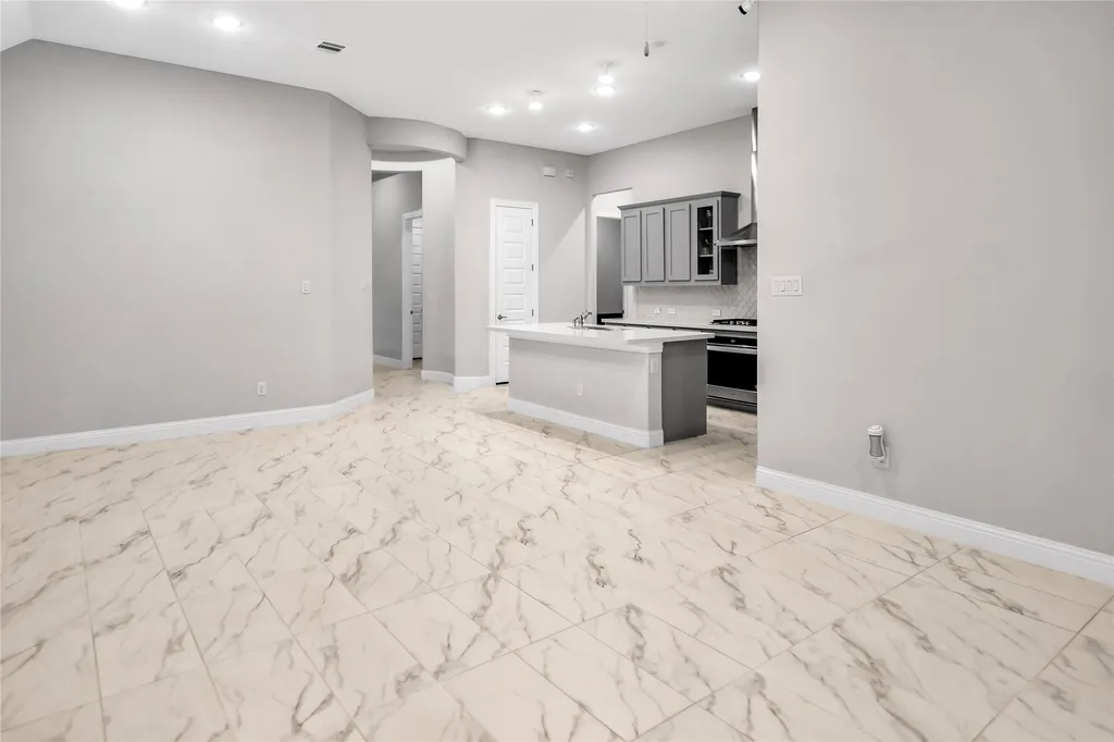 2745 Bechtol Street Garland TX 75042