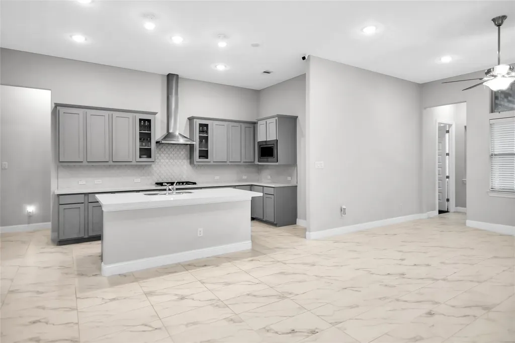 2745 Bechtol Street Garland TX 75042