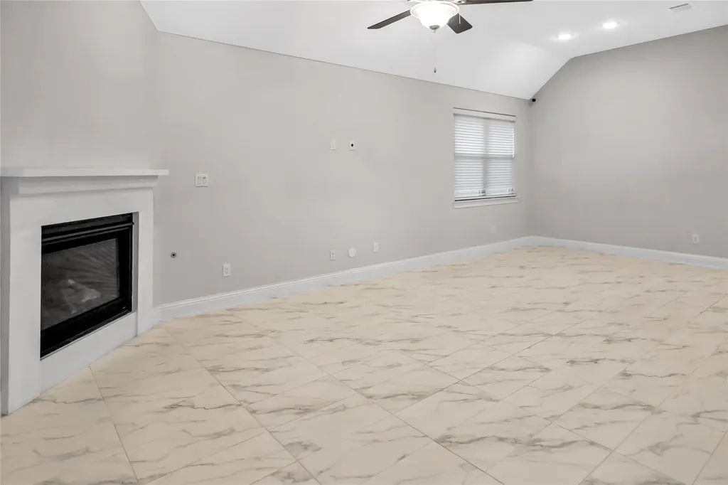 2745 Bechtol Street Garland TX 75042