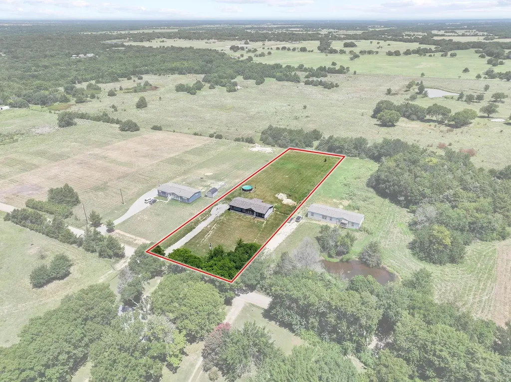 1235 County Road 1400 Ravenna TX 75476
