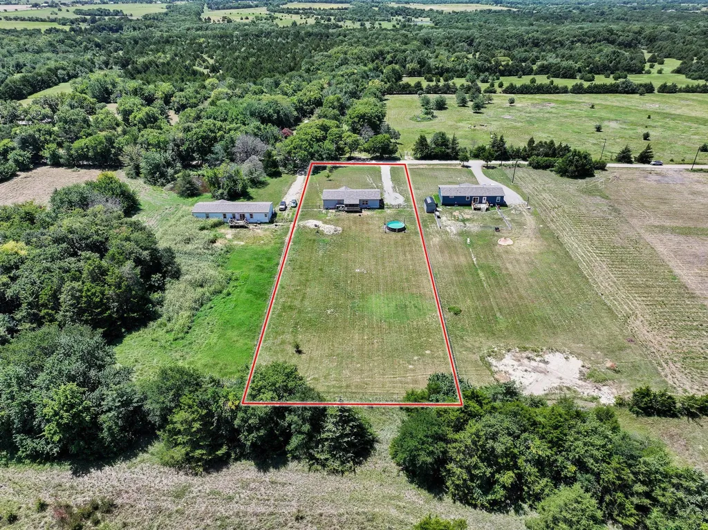 1235 County Road 1400 Ravenna TX 75476