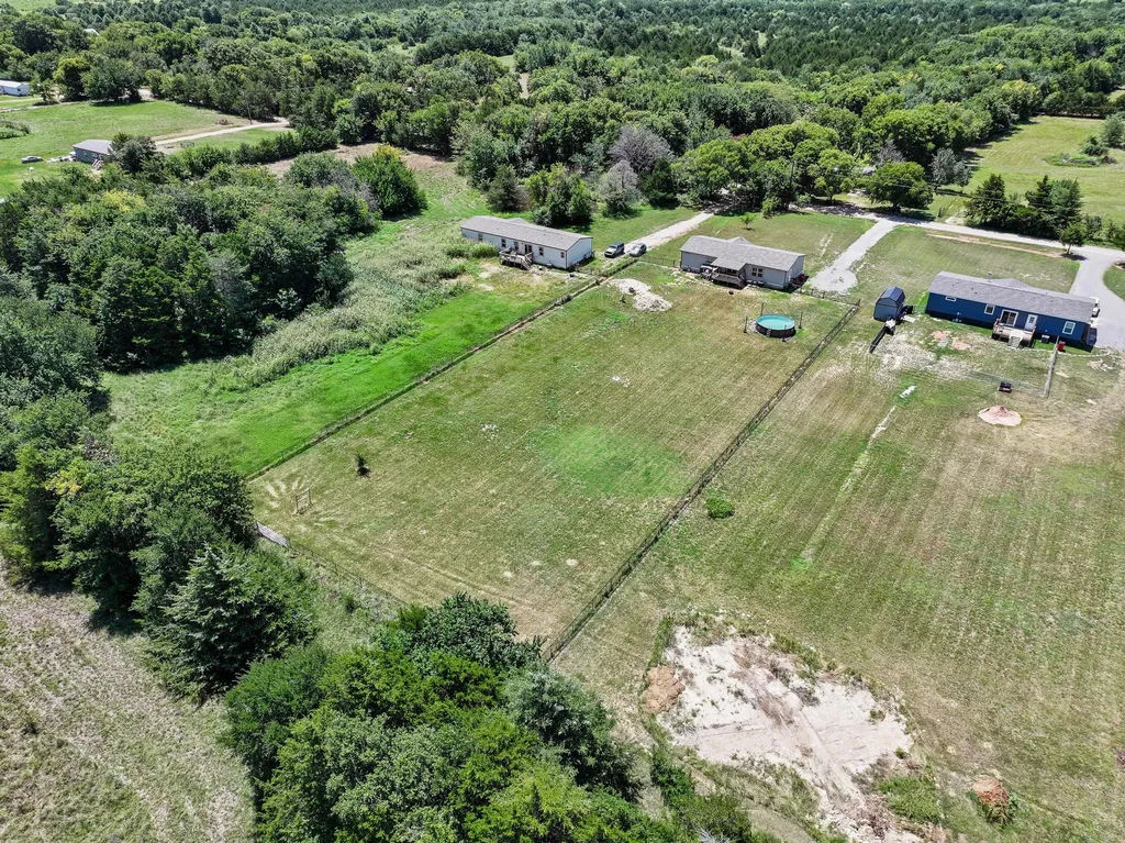 1235 County Road 1400 Ravenna TX 75476