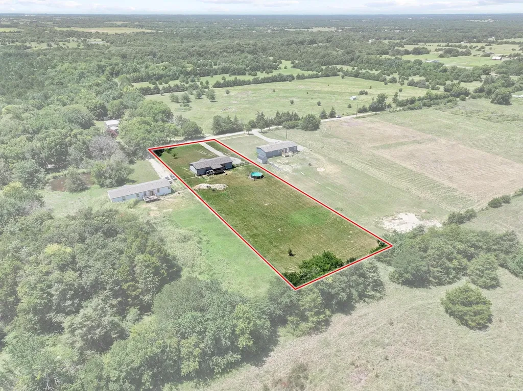 1235 County Road 1400 Ravenna TX 75476