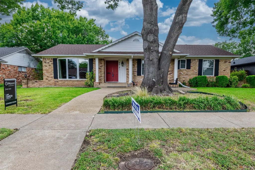 8419 Bocowood Drive Dallas TX 75228