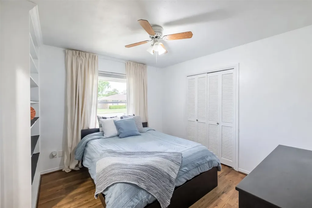 8419 Bocowood Drive Dallas TX 75228