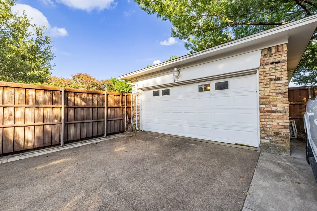8419 Bocowood Drive Dallas TX 75228