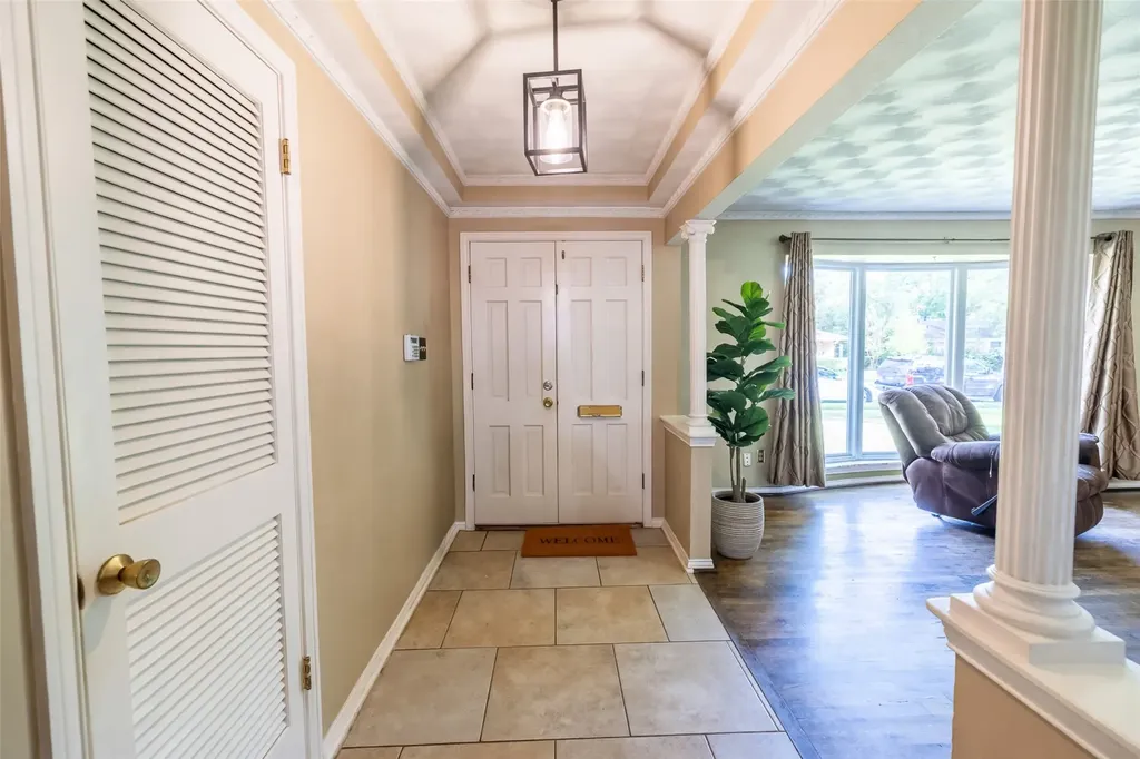 8419 Bocowood Drive Dallas TX 75228