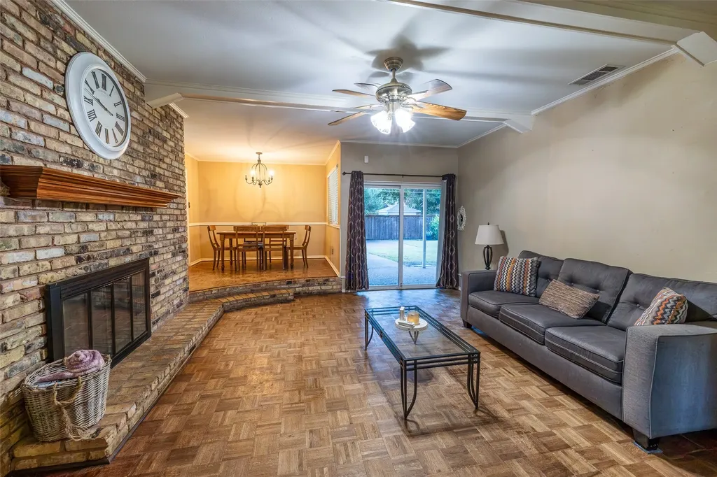 8419 Bocowood Drive Dallas TX 75228