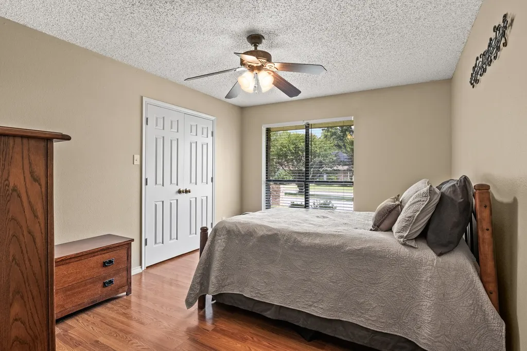 1801 Fairway Mt Pleasant TX 75455