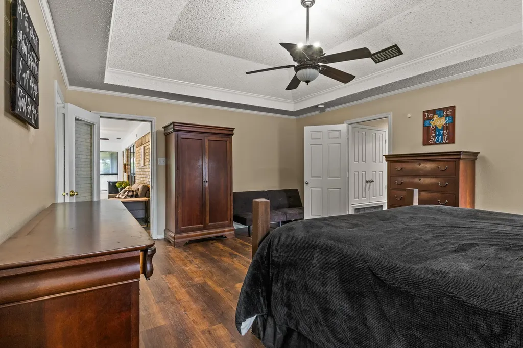 1801 Fairway Mt Pleasant TX 75455