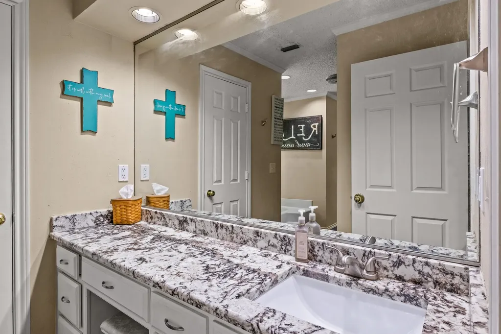 1801 Fairway Mt Pleasant TX 75455