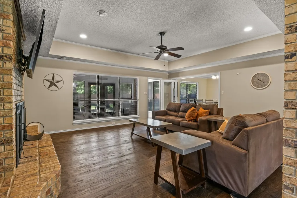 1801 Fairway Mt Pleasant TX 75455