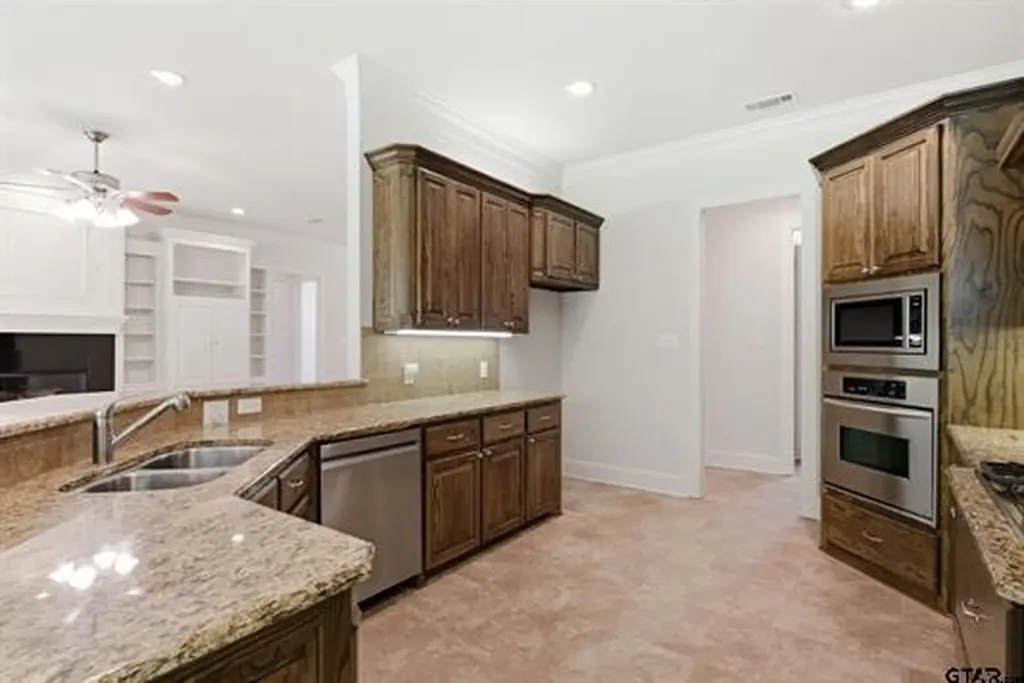 3204 Old Bullard Road Tyler TX 75701