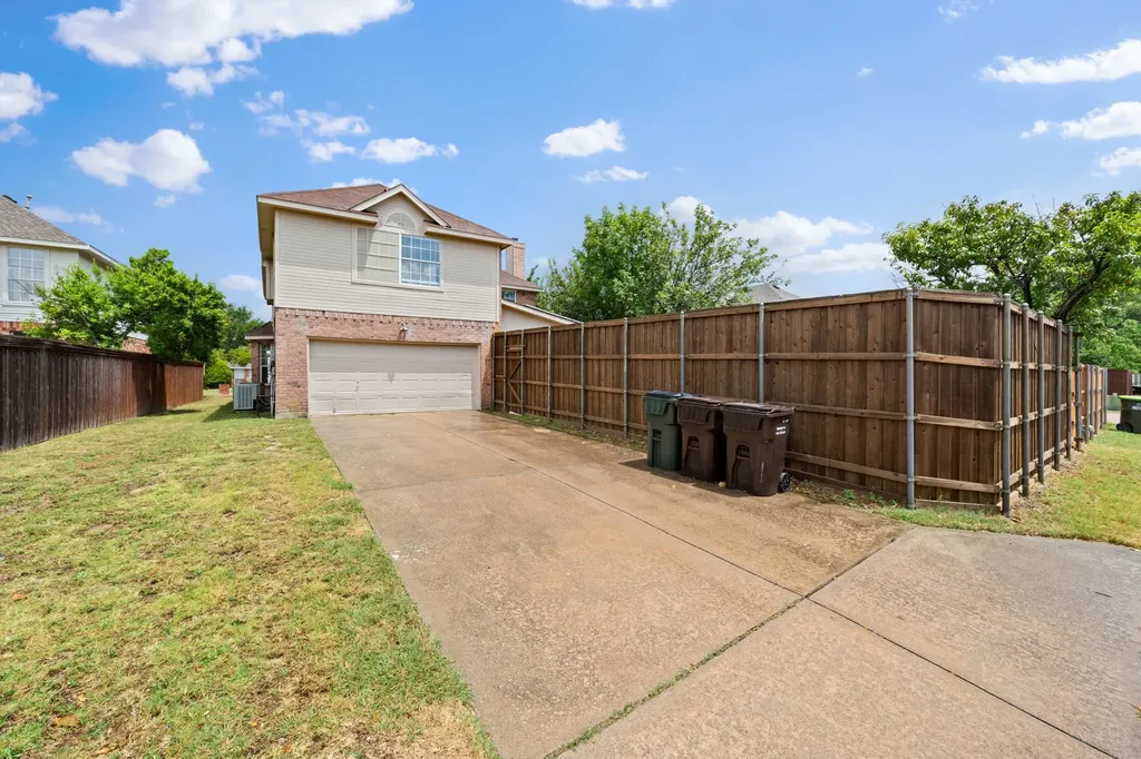 8121 Case Drive Plano TX 75025