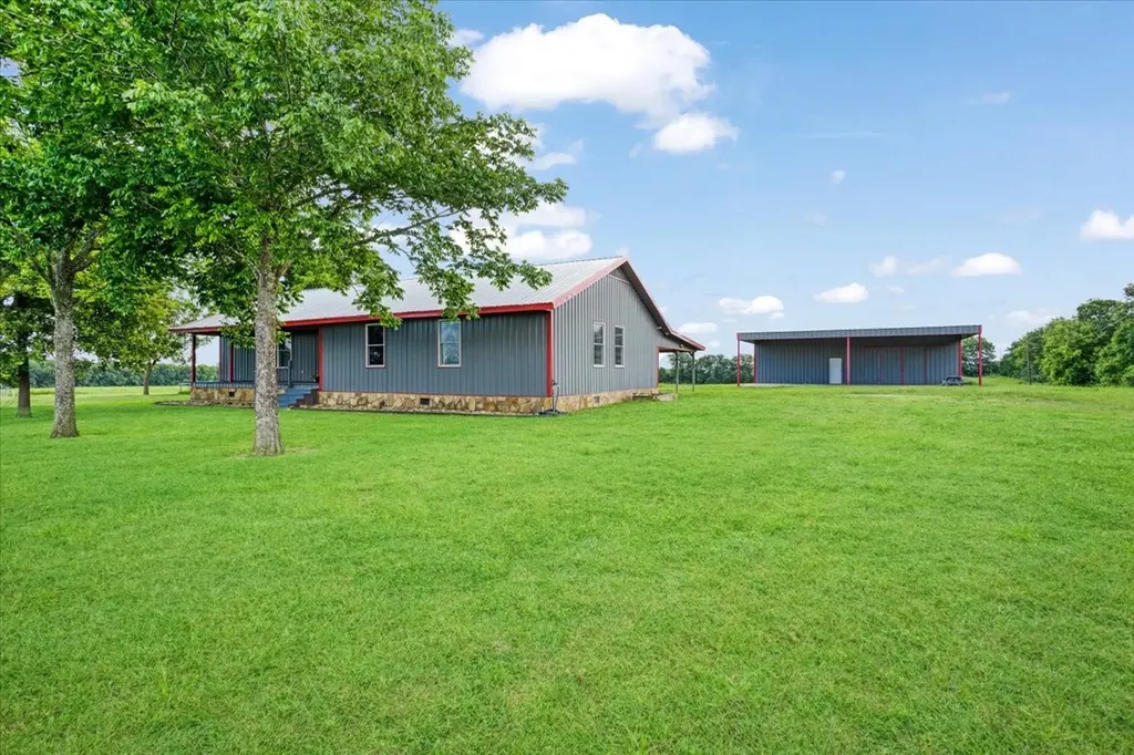 258 County Road 14665 Paris TX 75462