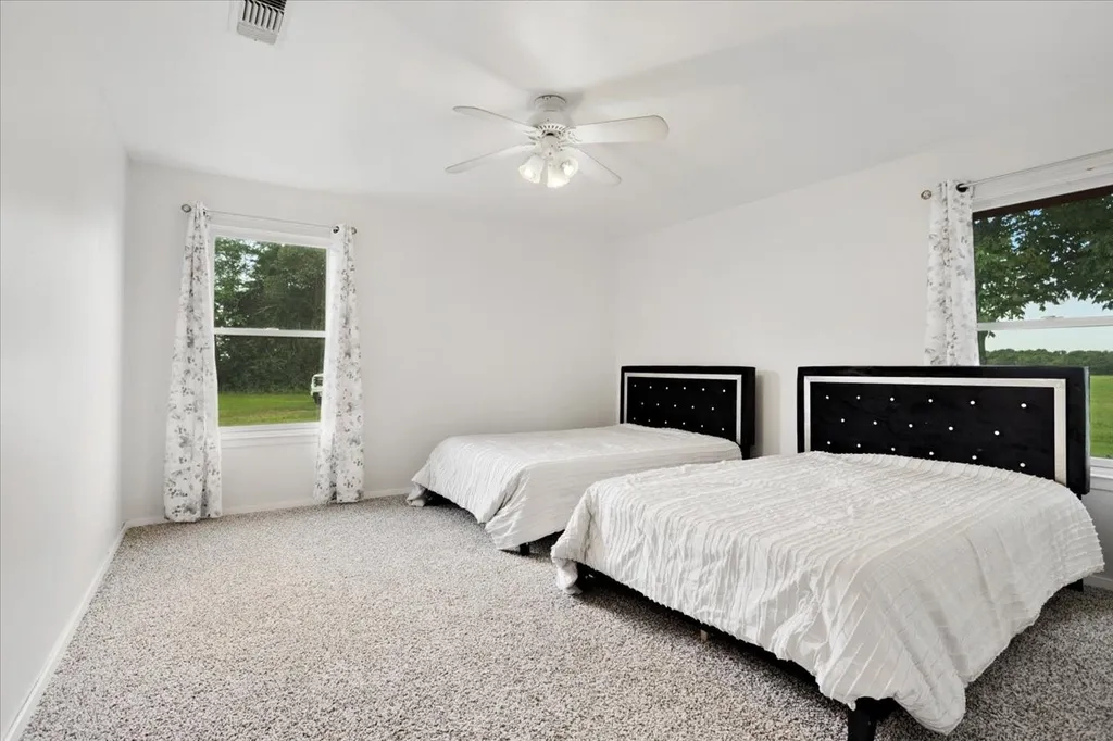 258 County Road 14665 Paris TX 75462