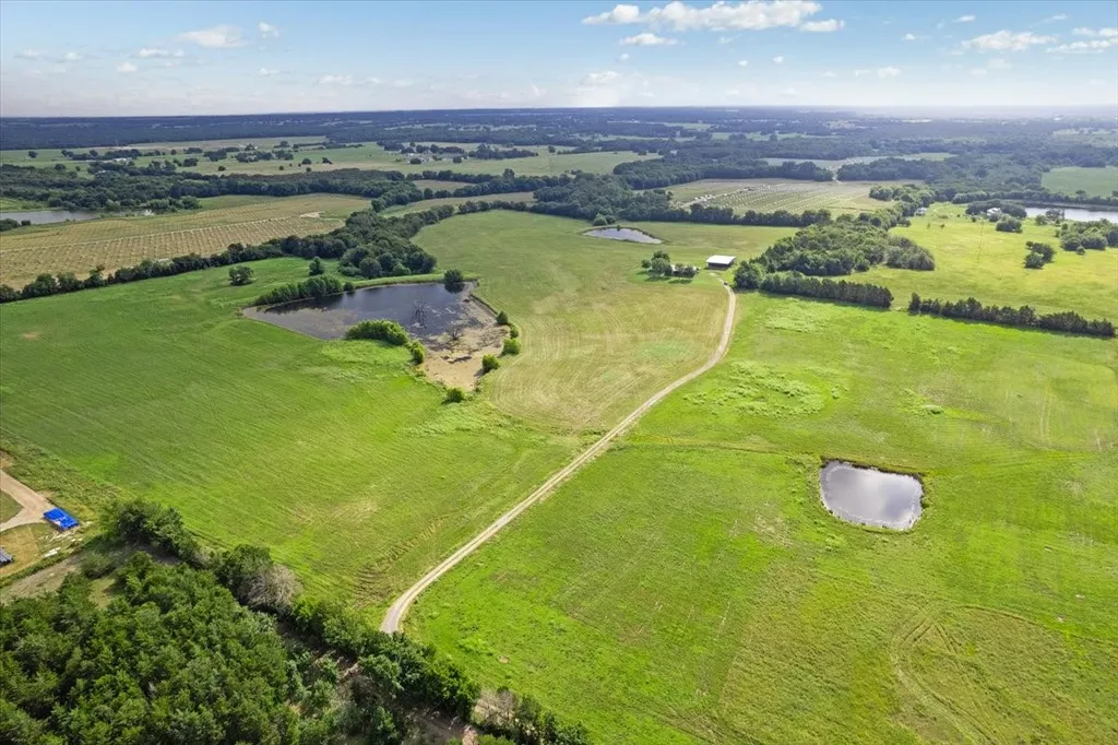 258 County Road 14665 Paris TX 75462