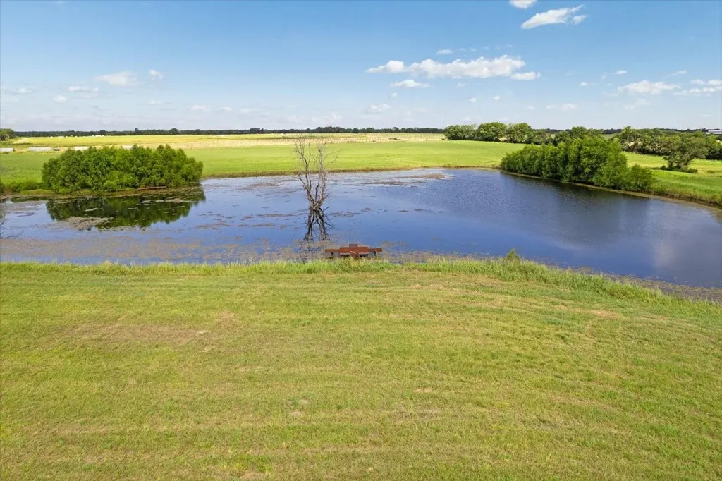 258 County Road 14665 Paris TX 75462