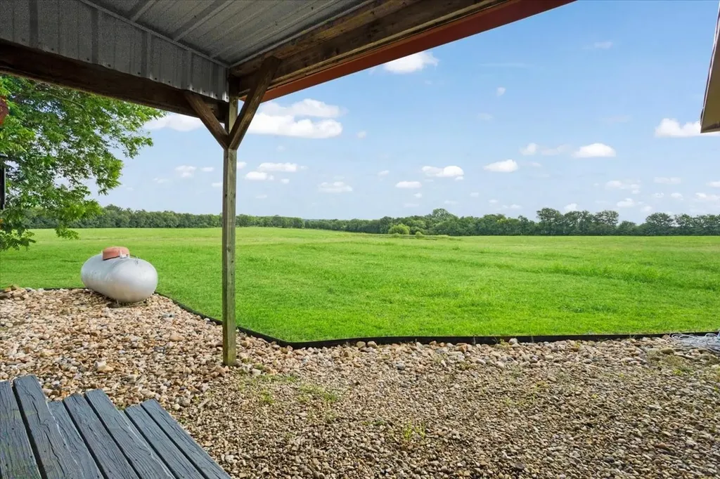 258 County Road 14665 Paris TX 75462