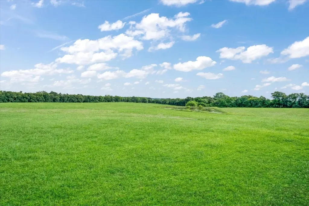 258 County Road 14665 Paris TX 75462
