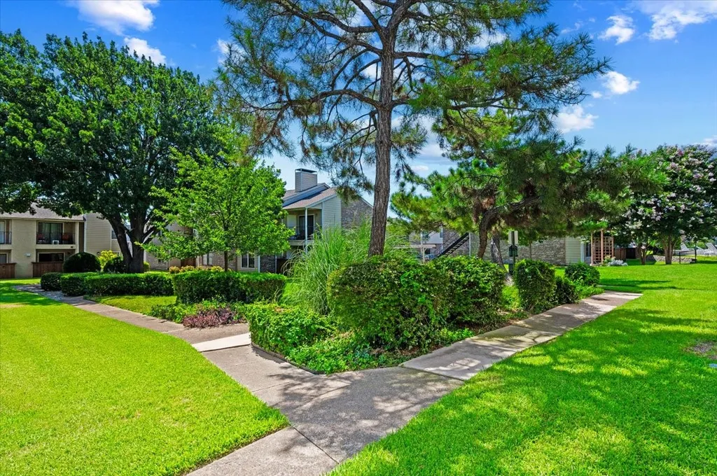 4748 Old Bent Tree Lane Dallas TX 75287