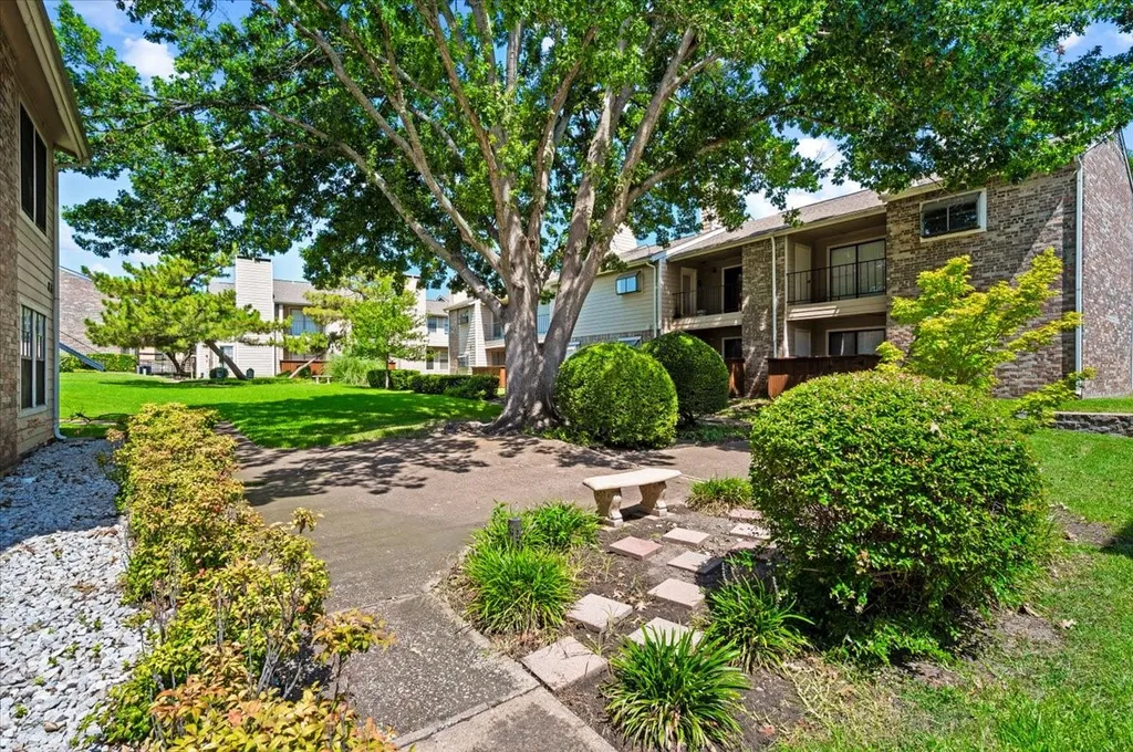4748 Old Bent Tree Lane Dallas TX 75287